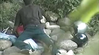 Mata-mata amatir ngintip kamera tersembunyi bikini cewe jepang sexx di taman